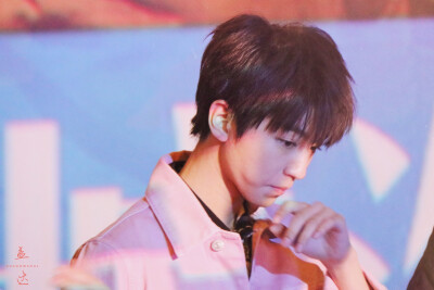 #王俊凯#+#TFBOYS王俊凯#+#TFBOYS#+cr+益达不甜呐