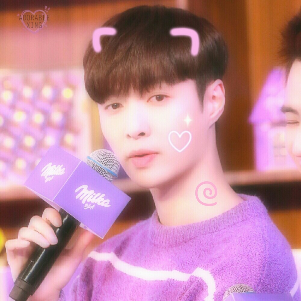  < 张艺兴>头像，紫色妙卡巧克力，自截调/喜欢收藏，抱图点赞.禁二改.二传，标明出处/by江娱
