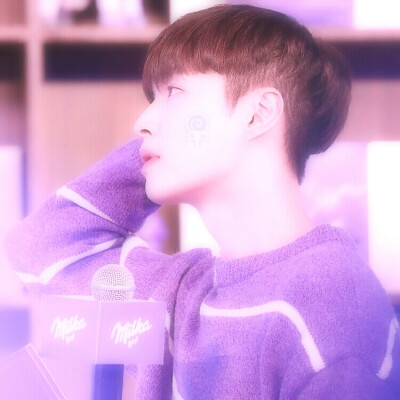  < 张艺兴>头像，紫色妙卡巧克力，自截调/喜欢收藏，抱图点赞.禁二改.二传，标明出处/by江娱
