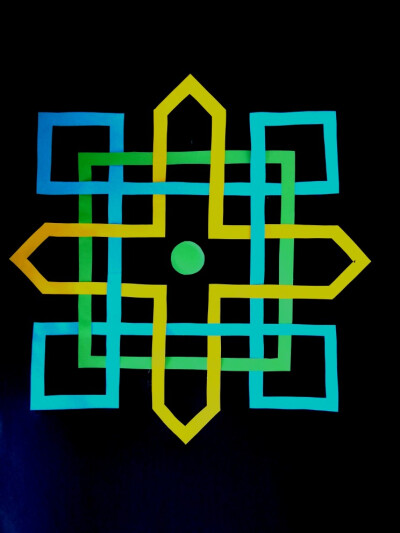 巧手精灵爰剪纸