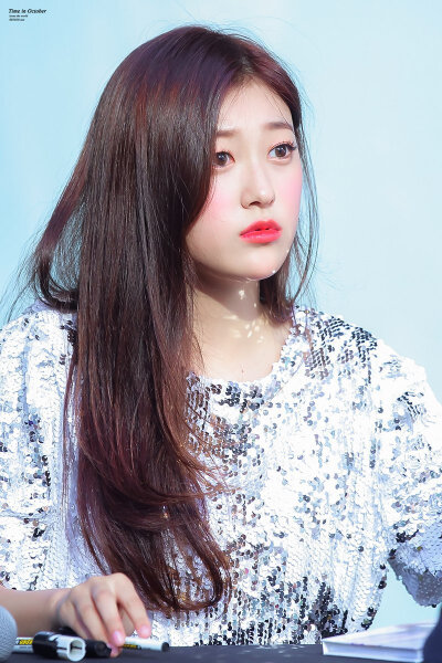 本月少女 Choerry 崔艺琳