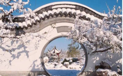 雪后古建