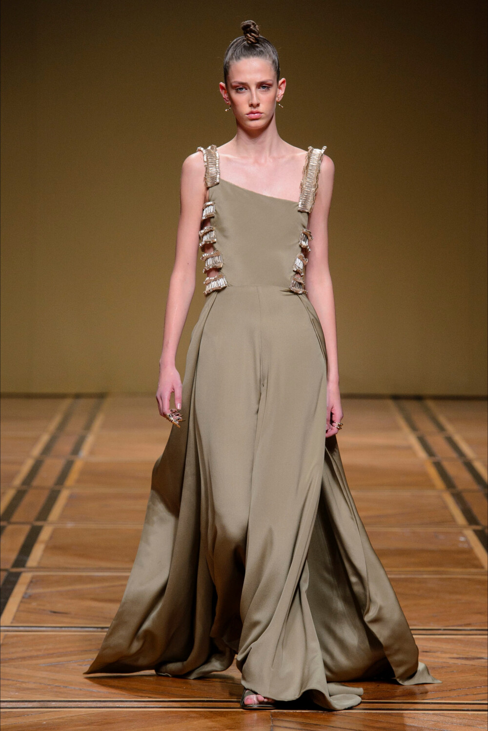 antoniogrimaldi于巴黎时装周发布2018春夏高级定制系列