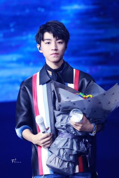 #王俊凯#+#TFBOYS王俊凯#+#TFBOYS#+cr
MarieFiX921