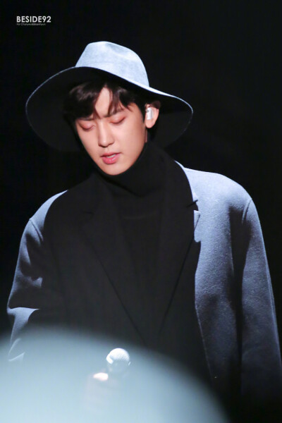 #朴灿烈# #圣诞老人朴灿烈# 【BESIDE92】推特171201 MAMA颁奖礼