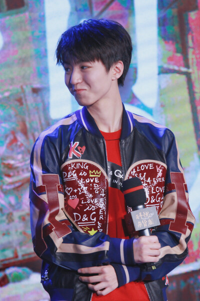 #王俊凯#+#TFBOYS王俊凯#+#TFBOYS#+cr+AccompanyKarry-王俊凯凯眸站