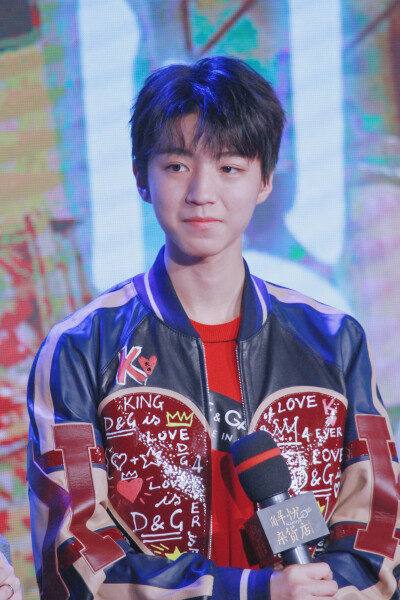 #王俊凯#+#TFBOYS王俊凯#+#TFBOYS#+cr+AccompanyKarry-王俊凯凯眸站