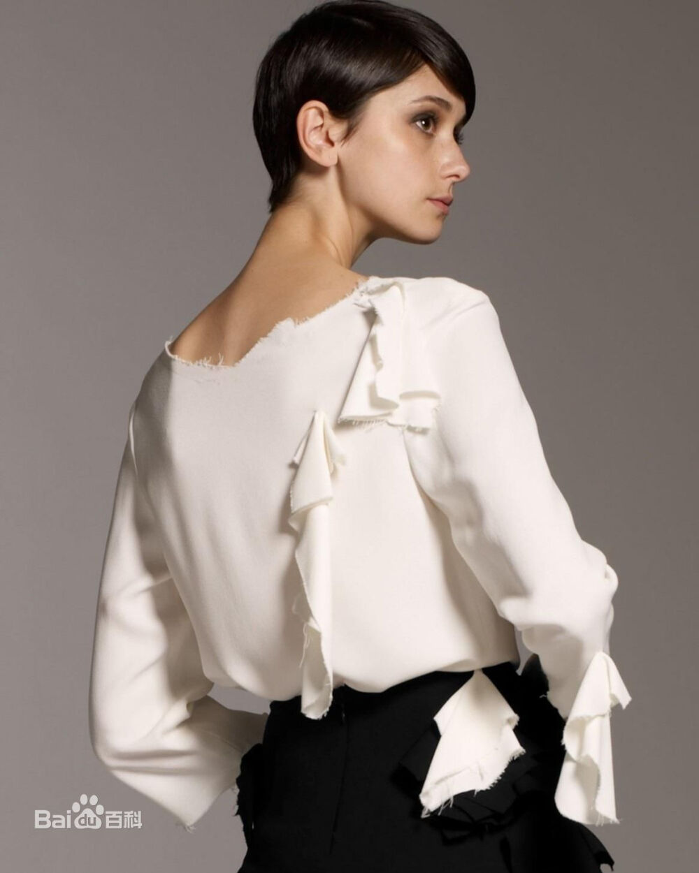 塞西莉亚门德斯