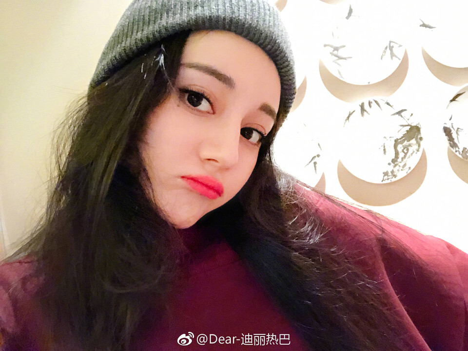 迪丽热巴
2018/01/30微博更新