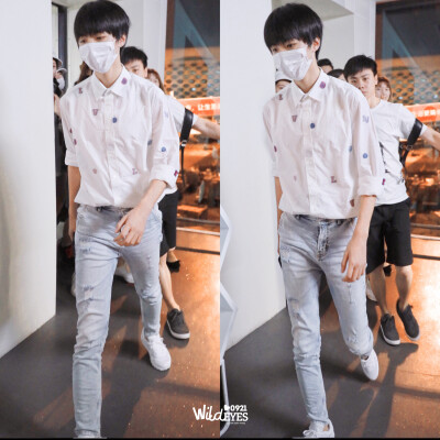 #王俊凯#+#TFBOYS王俊凯#+#TFBOYS#+crWildEyes0921-王俊凯个站