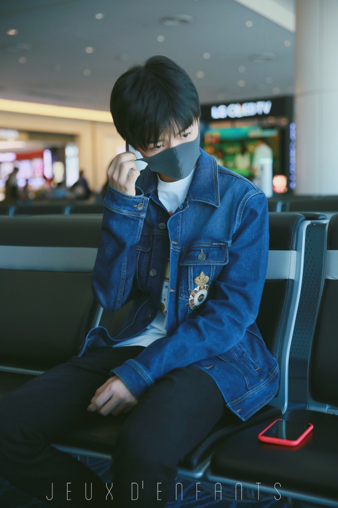 #王俊凯#+#TFBOYS王俊凯#+#TFBOYS#+cr:情趁年少KarRoy