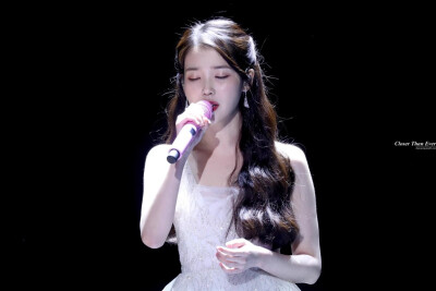 IU 