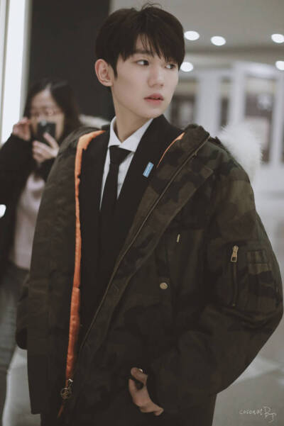 王源 180131联合国下班 cr: CoconutBoys