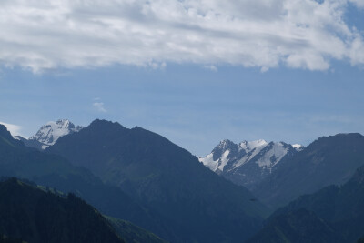 新疆天山