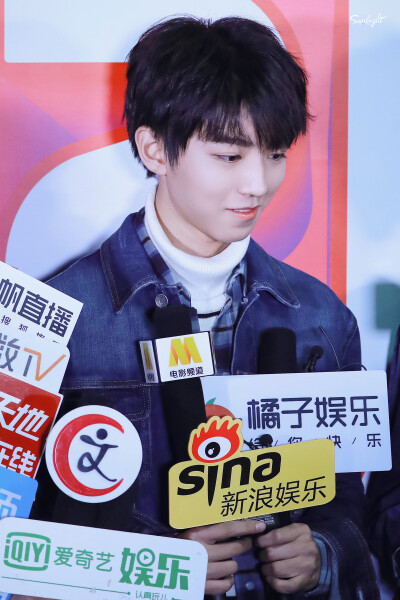 #王俊凯#+#TFBOYS王俊凯#+#TFBOYS#+crSUNLIGHT王俊凯日光站