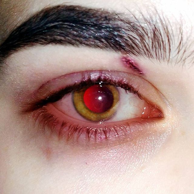 Print+your+color+on+the+lips
