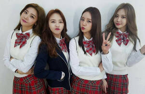 【人物】   暮秋不知陌路 .