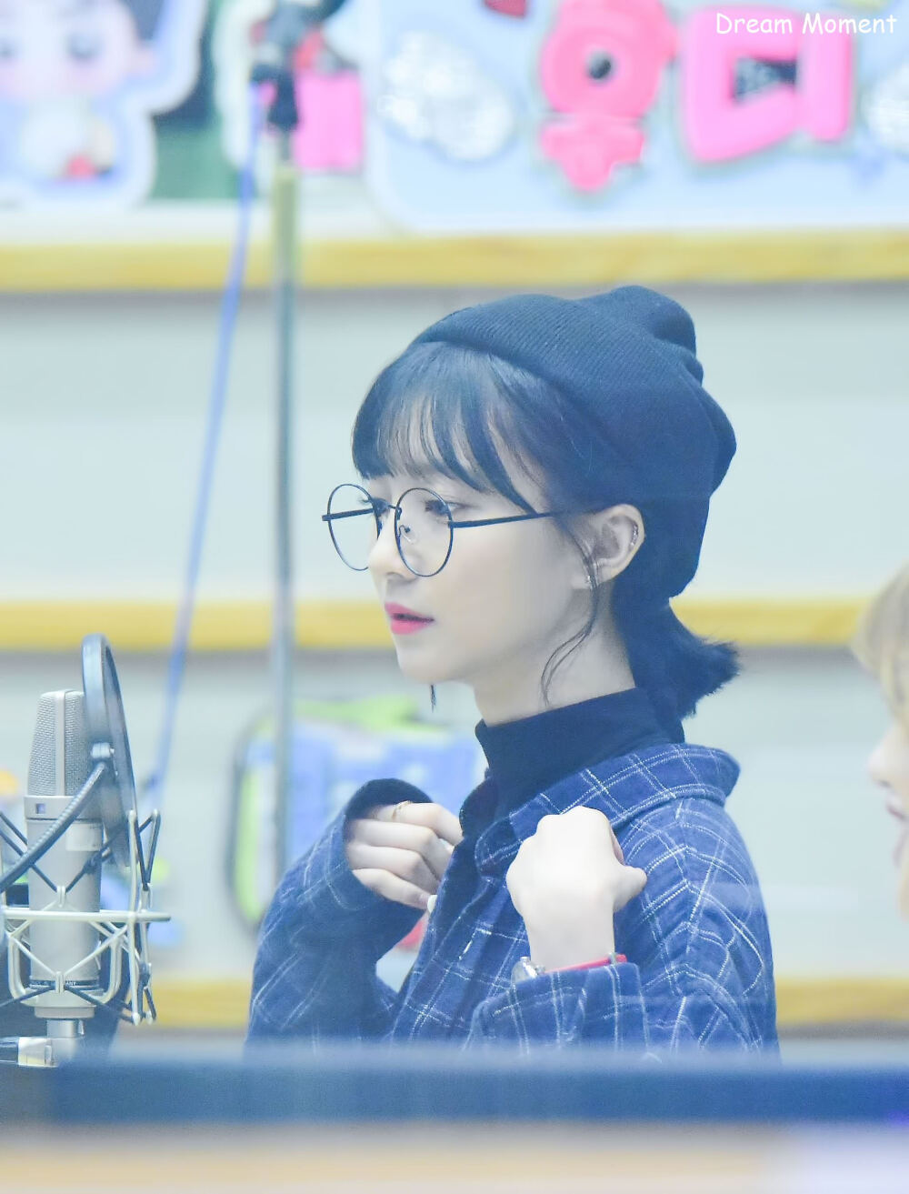 Oh My Girl 裴有彬