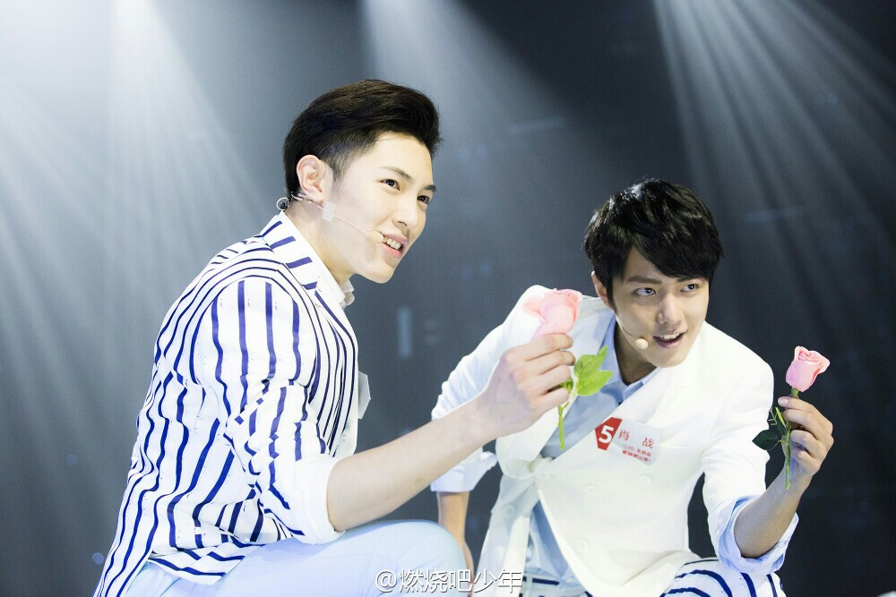 韩沐伯肖战燃烧吧少年时期