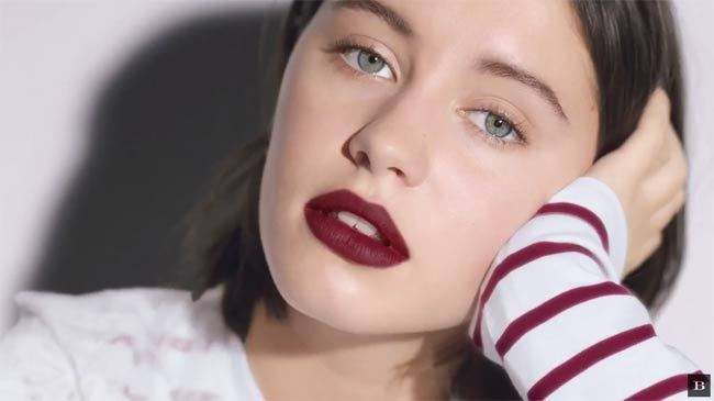 iris law 被她为burberry拍摄的一组照片惊艳到了