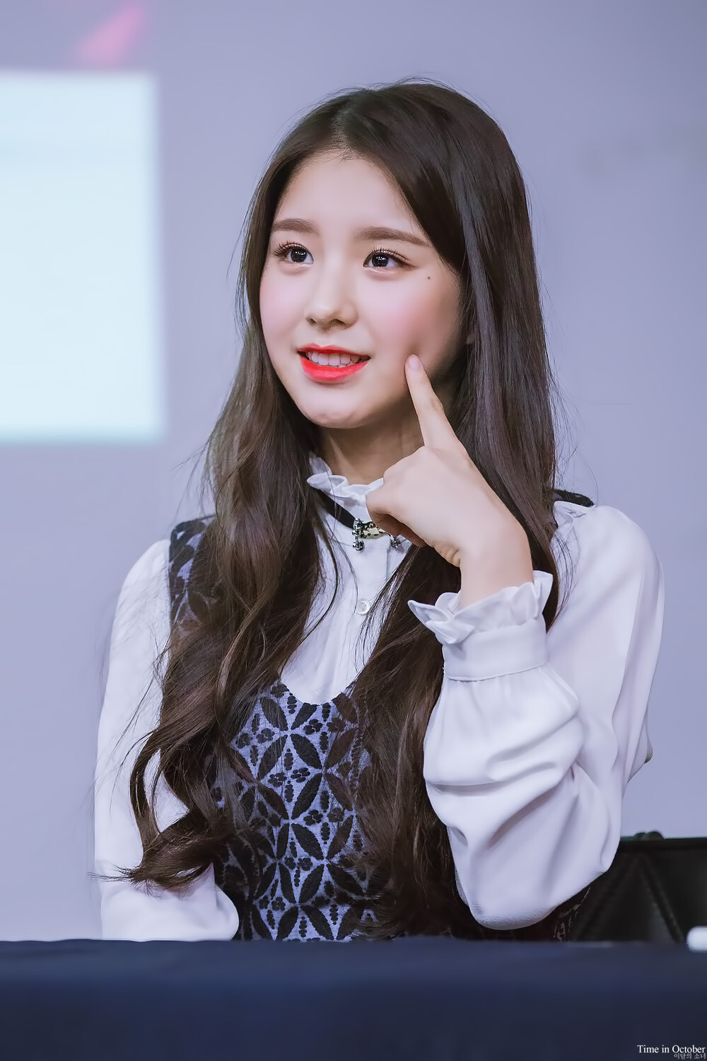 田姬振heejin本月少女