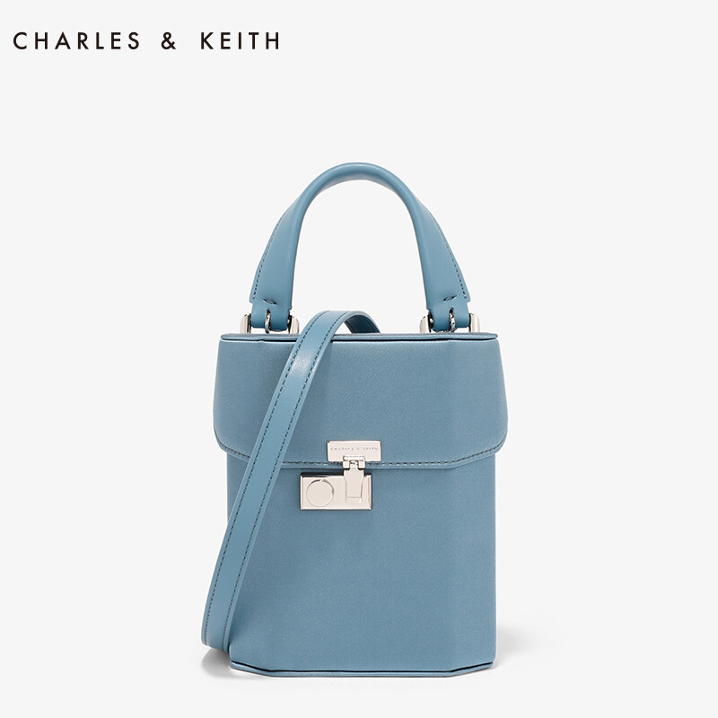 CHARLES＆KEITH 单肩包 CK2-50780484 欧美风翻盖式盒形手提包