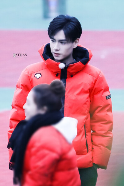 胡一天 180204 二十四小时 遵义路透(cr:YITIAN)