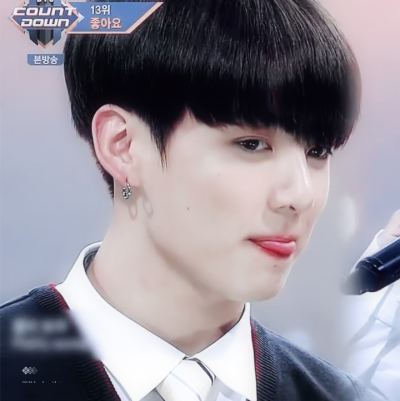 田柾国/田小国JUNGKOOK
cr.姜以安 自截图调色
拿图点赞收藏会不定时更图的谢谢