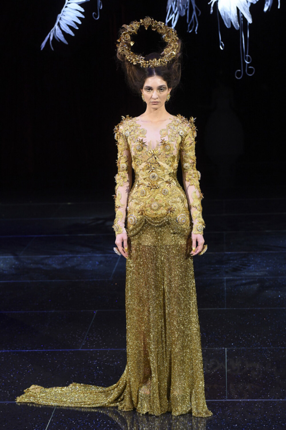 中国著名设计师品牌 guo pei(郭培)于巴黎高定时装周发布2018春夏高级