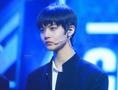 裴珍映走钻石路吧❤