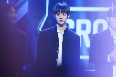 裴珍映走钻石路吧❤