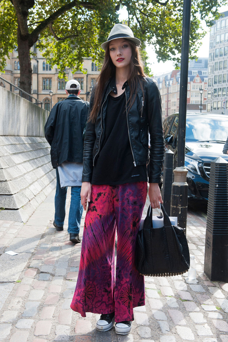 by爱喝可乐的古娜小姐模特兰波尤美yumilambert