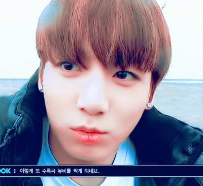 田柾国/田小国JUNGKOOK
cr.姜以安 自截图调色
拿图点赞收藏会不定时更图的谢谢