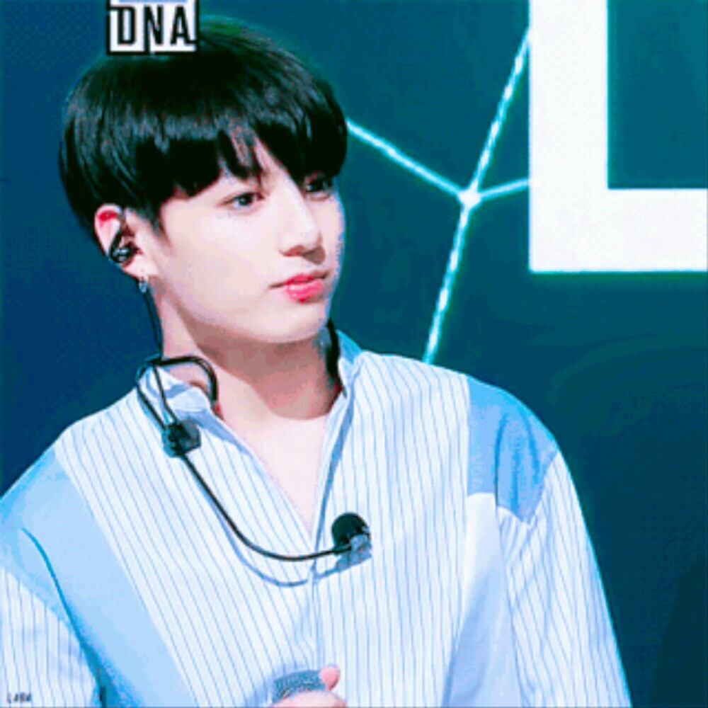 田柾国/田小国JUNGKOOK
cr.姜以安 自截图调色
拿图点赞收藏会不定时更图的谢谢