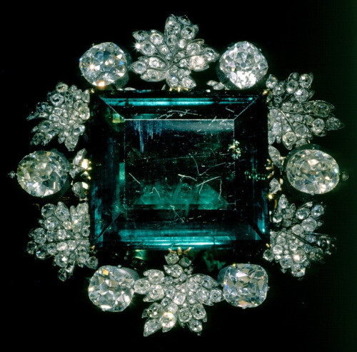 Emerald brooch with diamonds All that we have know is the document that this brooch was performed at the beginning of the 19th century for Emperor Pavel I’ son - Konstantin, the junior brother of Alexander I of Russia.