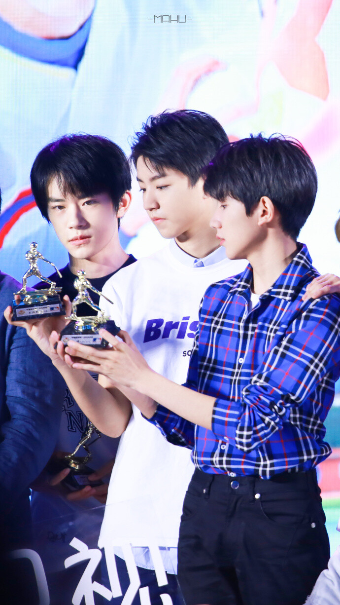 tfboys 王俊凯 王源 易烊千玺