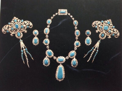 The Turquoise Demi Parure from the Marquess of Londonderry family collection