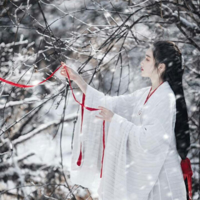 自截古风真人女头