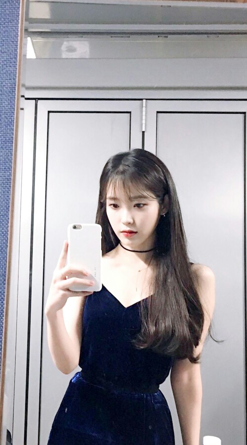 IU(李知恩) 壁纸