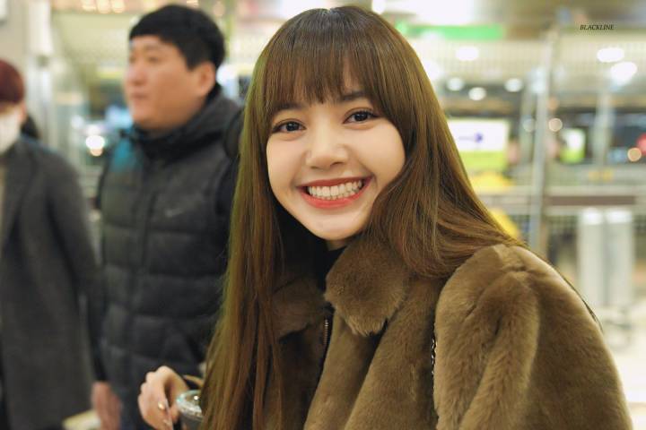 Blackpink 粉墨 Lisa Lalisa