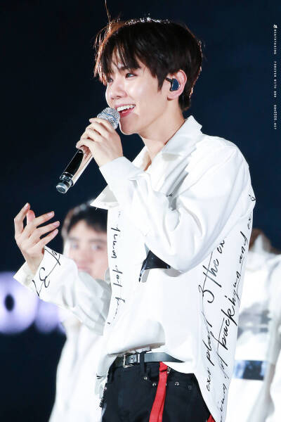 边伯贤 三巡The EXO'rDIUM