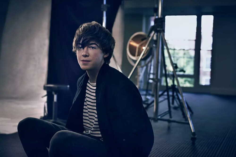 埃里克斯·劳瑟，唉爱～