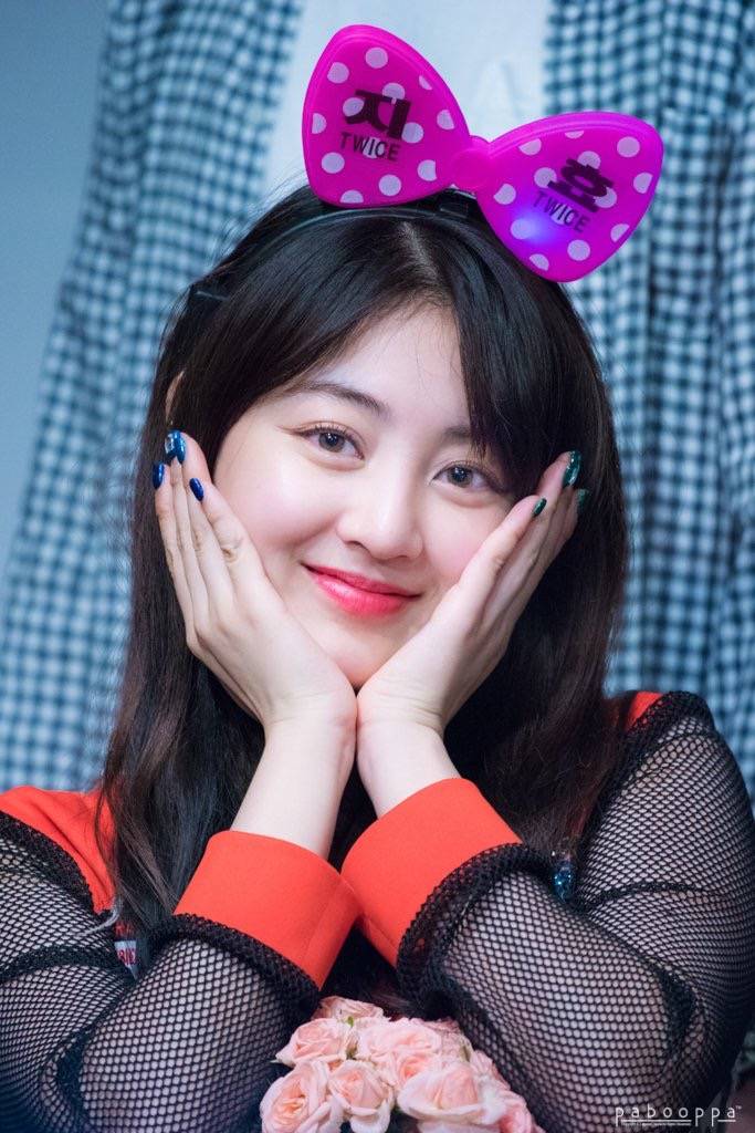 朴志效 jihyo twice成员
