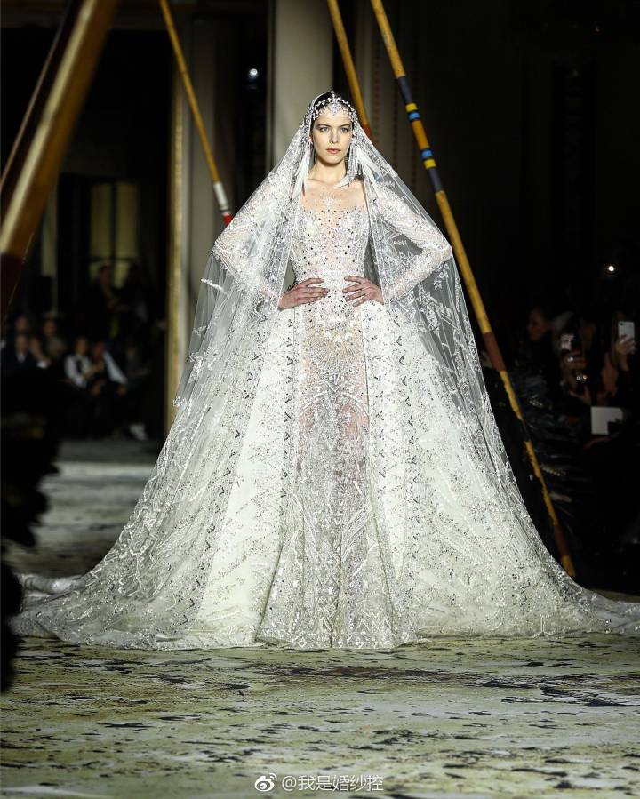 印第安女王 来自Zuhair Murad ​​​