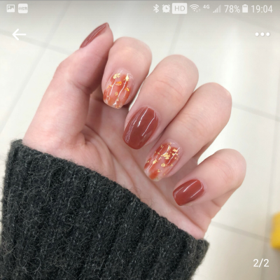 nails