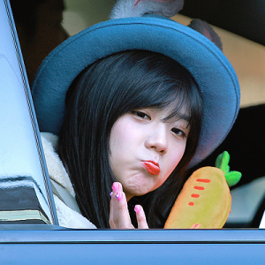 金智秀 jisoo BlackPink 爱豆头像♡