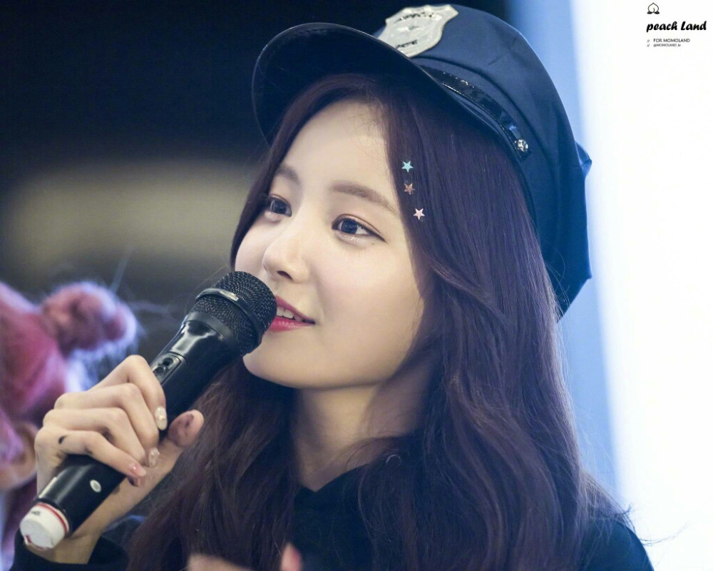 李多彬 / 李妍雨