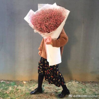 情人节收到这样一束诚意满满的花，应该是情人节女孩子最幸福的时刻了吧！