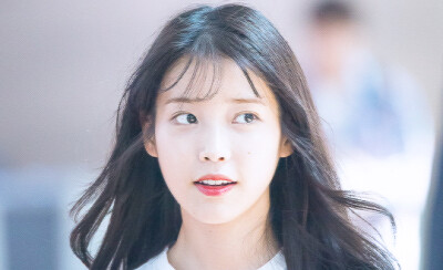 IU