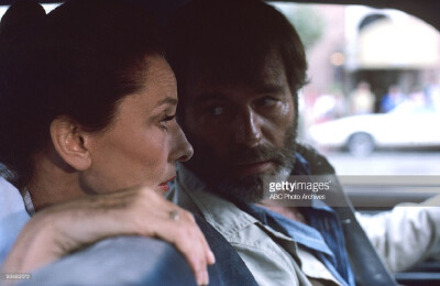 《窃贼之爱》奥黛丽赫本参演的最后一部电影，此时的赫本已经58岁了。